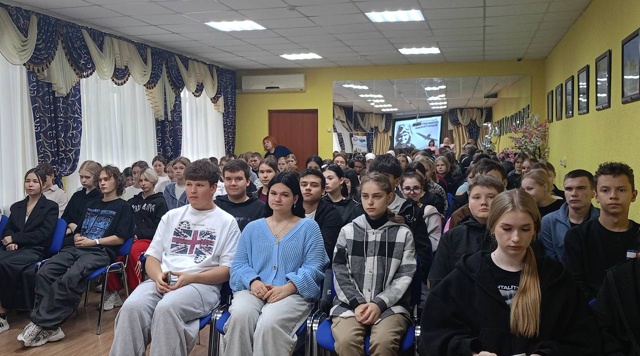 📚🛩️Студенты Вольского филиала Базарнокарабулакско...