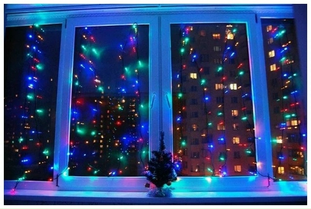 🎄Внимание: за гирлянды на окнах можно получить штраф!
...