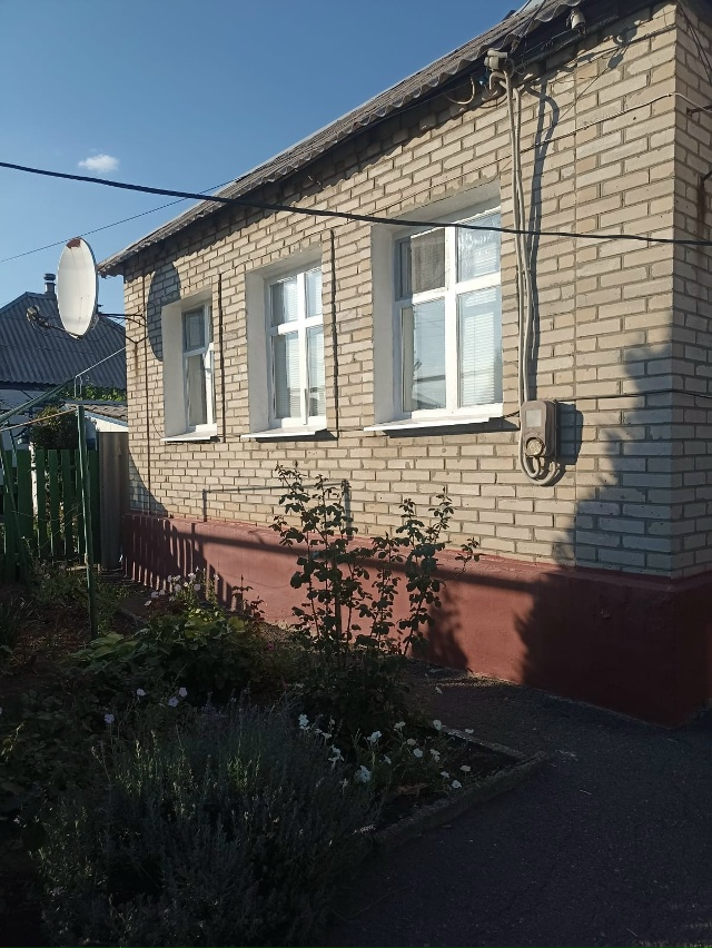 Продаётся дом в Свердловске,р-н Стройгородок,ул.Украин...