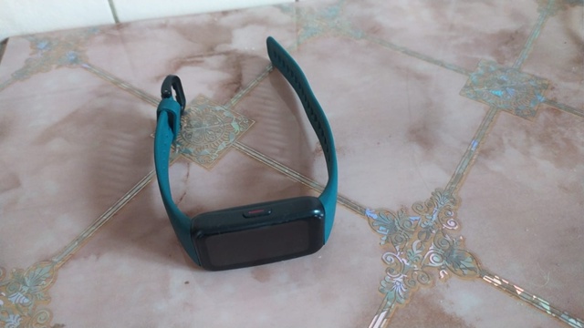 Утеряны часы... Пожалуйста кто нашёл... верни добрый чел?...