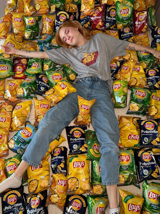 Хахахахаха кто помнит, как Серёжа подарил мне кучу чип?...