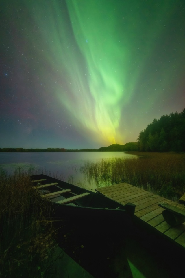 Очень красиво 😇
Фото сделано в Коми и найдено на прос?...