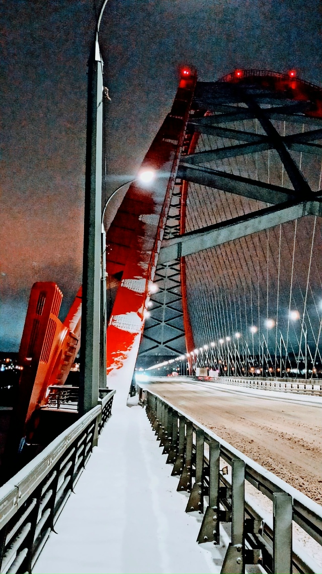 Ηoчнaя пpoгулкa пo caмoму узнaвaeмoму и caмoму длиннoму apoчнoму ...