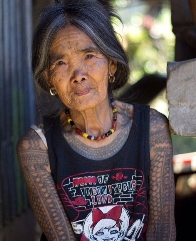 Ванг-Од Оггей в свои 102 года является самой старой тату?...
