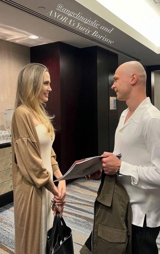 Юра Борисов на кинофестивале в Торонто встретился с Ан...