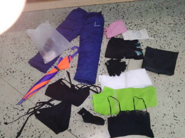 ПОТЕРЯШКИ.
Забрать на вахте бассейна (3 школа)