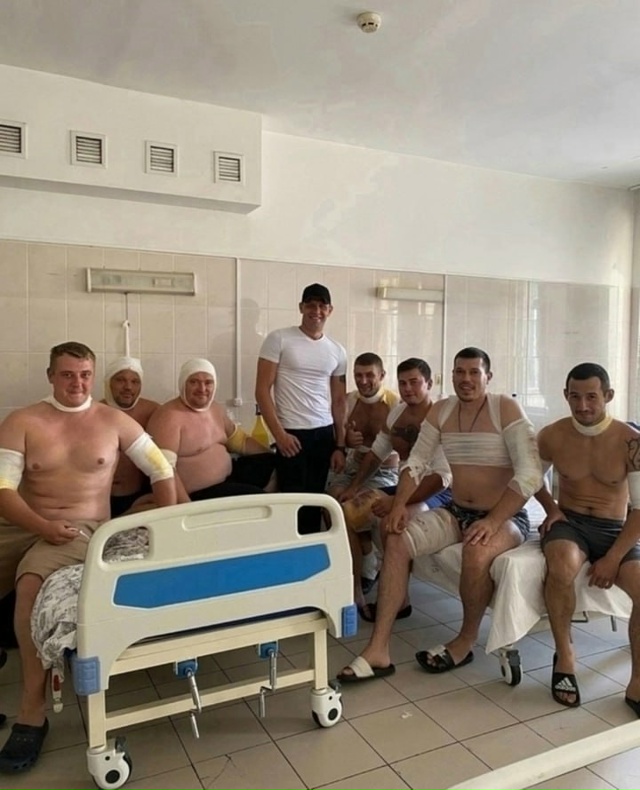 От всего сердца желаем выздоровления нашим защитникам...