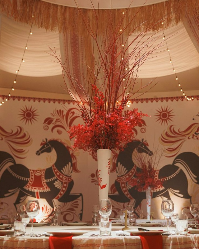 Сегодня снова вдохновляемся декором в русском стиле ???...