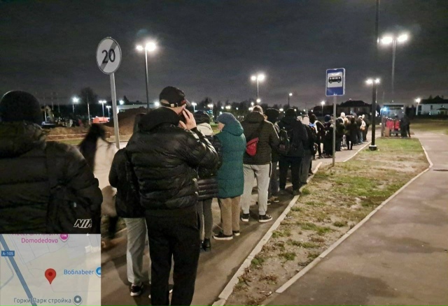 🚌 Огромные очереди из желающих доехать на работу соби...