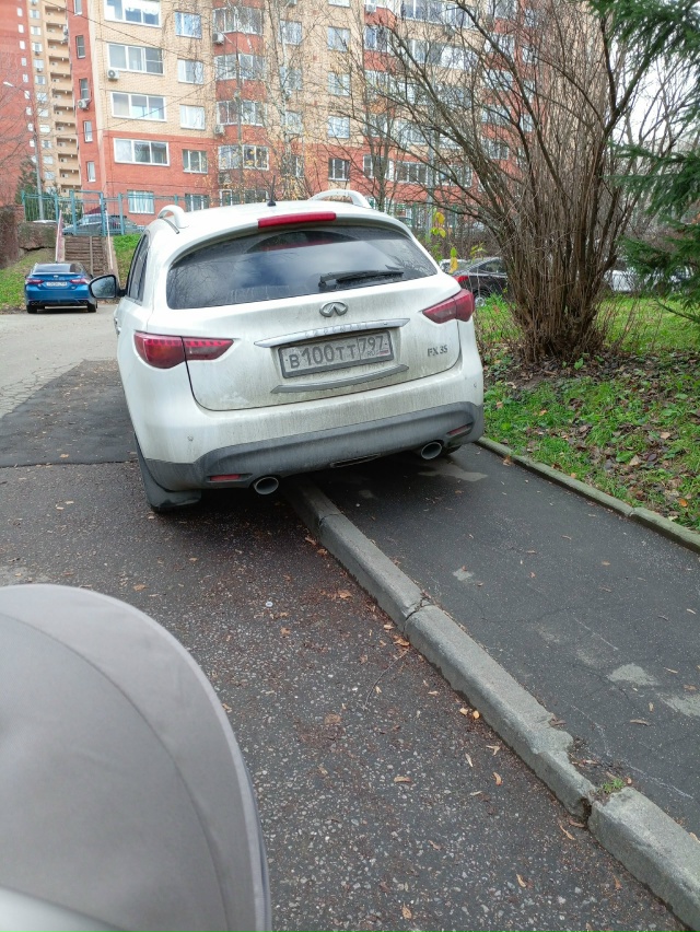 Как хочу так паркуюсь🤔