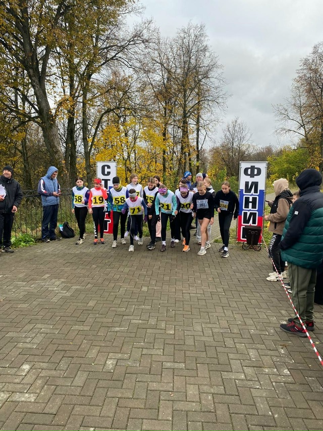 Сегодня в Рославле прошли соревнования по кроссу, памя...