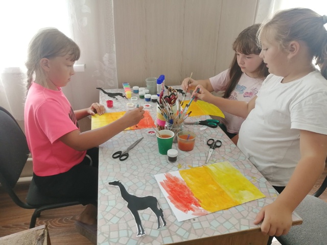 🦒ЖИРАФ НА ЗАКАТЕ 🦒
В Чистопольской сельской библиот...