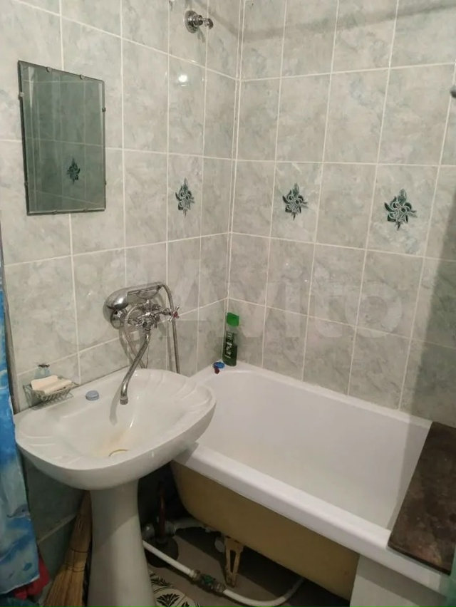 Сдам двух комнатную квартиру 43 кв.м. Комнаты изолирова?...