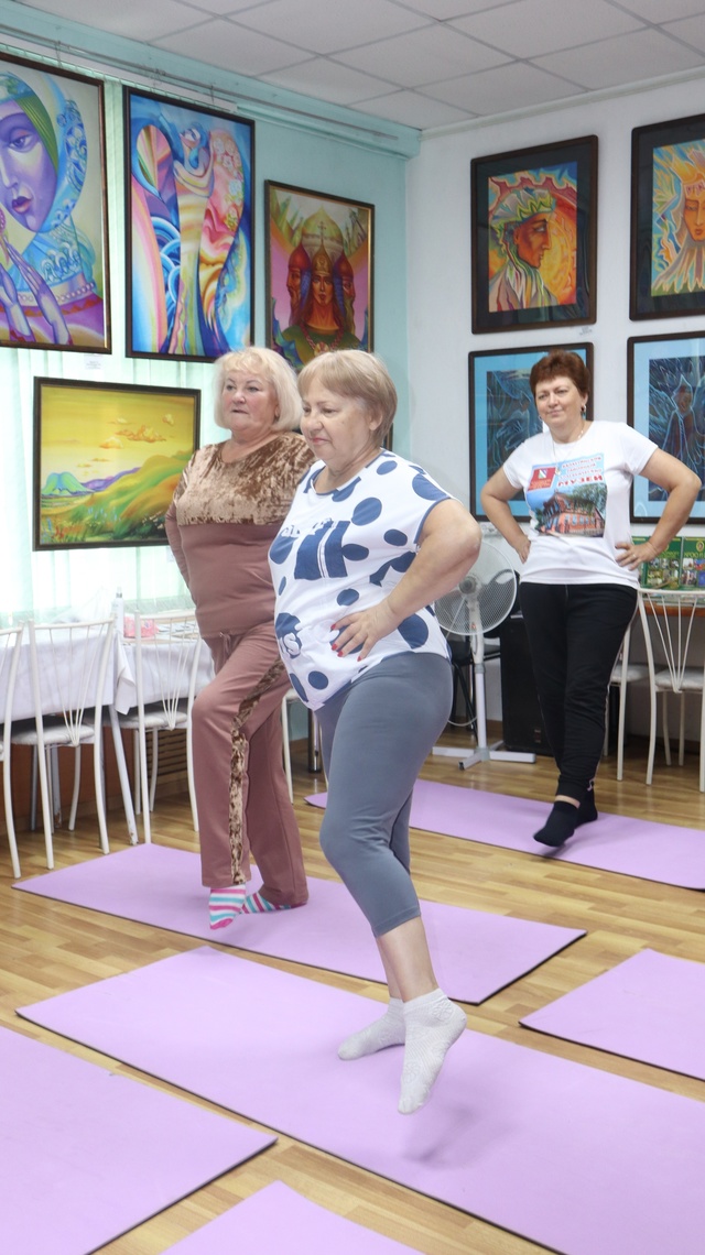🧘‍♀️ОСВОИЛИ ЙОГУ
🌸Клуб 