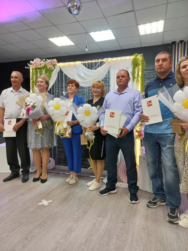 Лето одарило Коношу теплой погодой
на праздник 8 июля ...