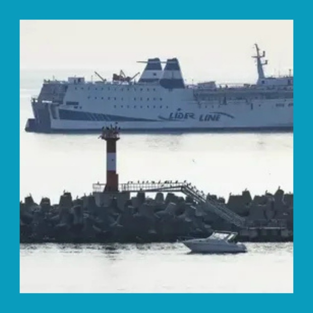 Почему паром не пустили в Сочи?
Паром Seabridge, следовавши...
