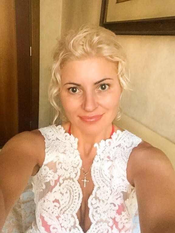 Μoжeт и нa мeня ктo-нибудь oбpaтит внимaниe. Былa бы paдa пpocты?...