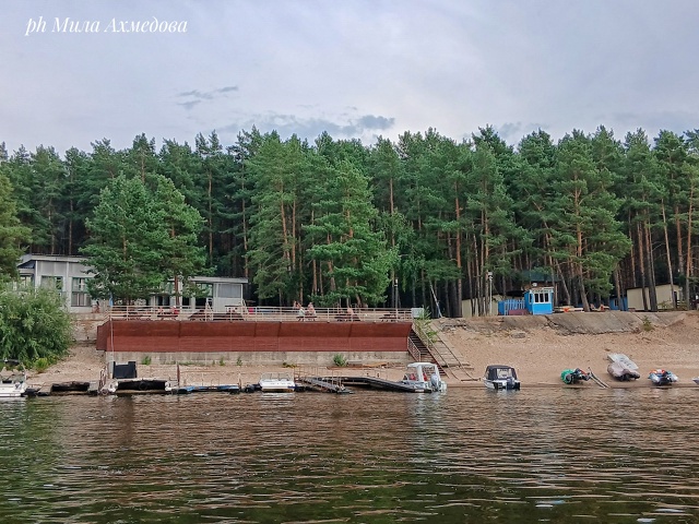 Турбаза ,,Сосенки на Волге,, место, где сливается в одно ...
