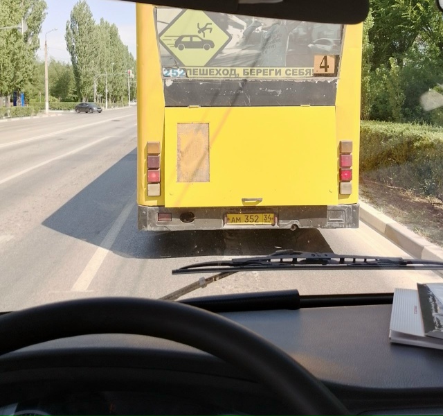 Надписи на машинах, технике, ни какого фотошопа⁠⁠