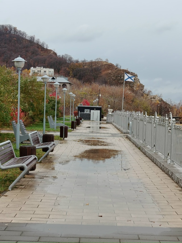 Набережная.