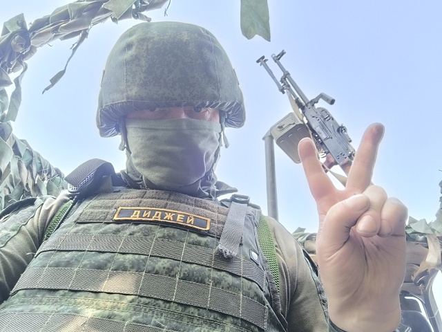 Не крутой как Вы, не сложилось, поздравляю парни, Вас с ?...