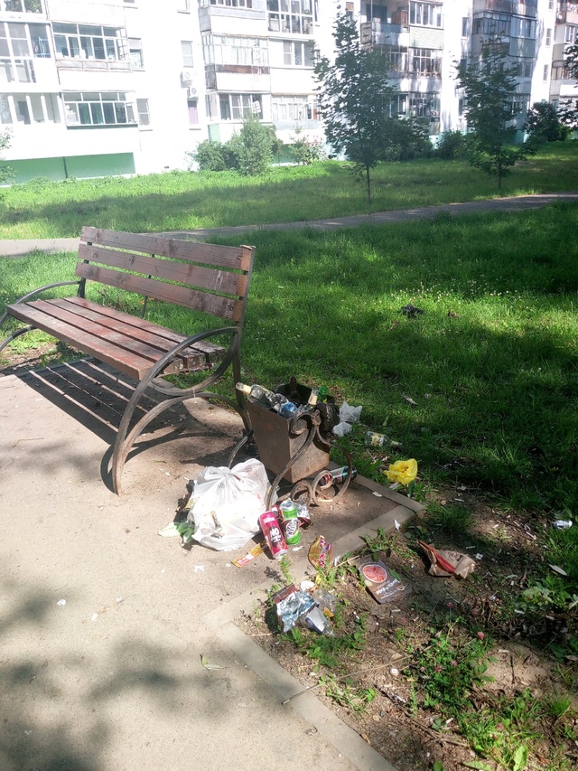 Здесь были потомки великих предков, все предусмотрели,...