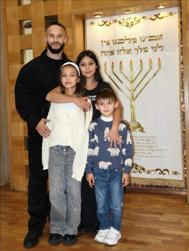 Джиган из последних сил пытается спасти брак😅 Рэпер...