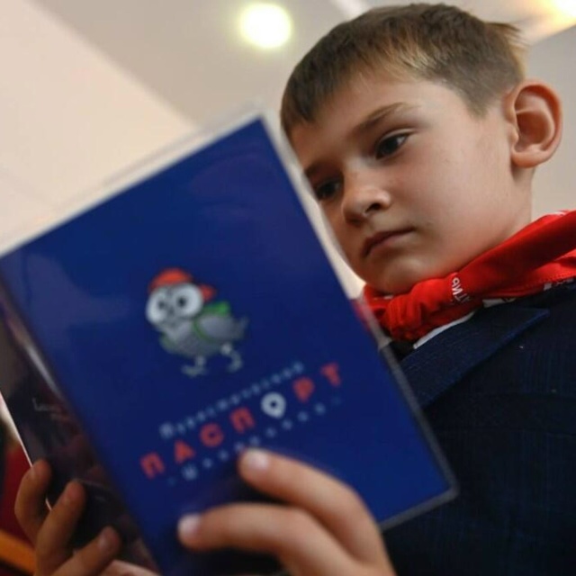 Повод жёсткий — СМИ раскопали истории о куче педофило?...