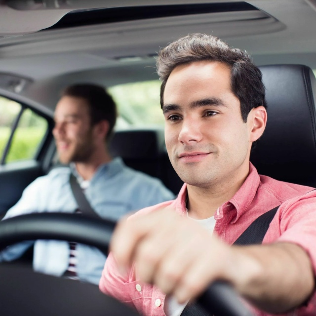 Психологи утверждают, что управление автомобилем сниж...