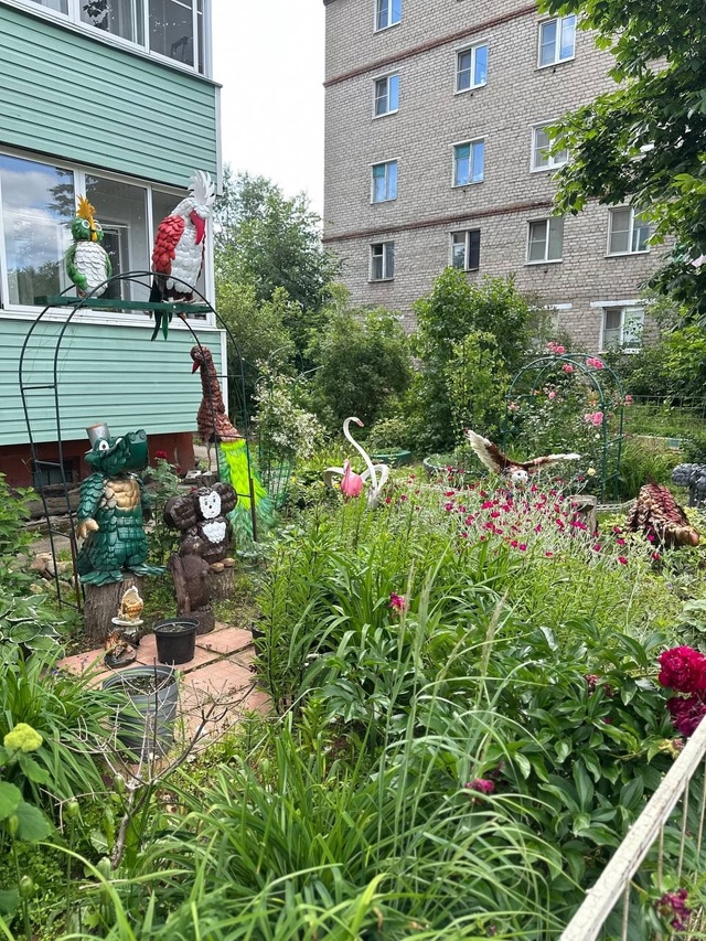 Вот такая красота у нашего подъезда! ?