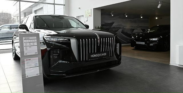 Средняя цена нового легкового автомобиля достигла 3,43 ?...