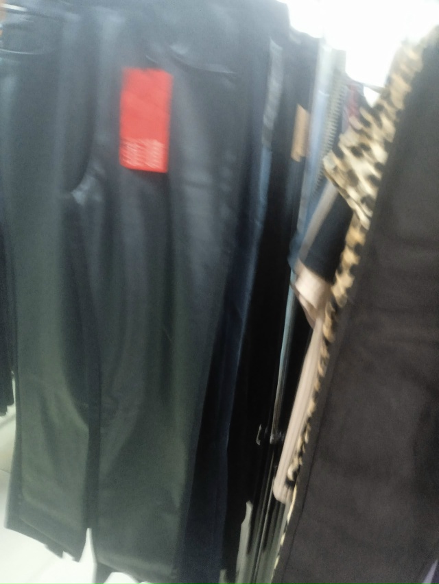 Магазин Колос ул. Гайко 6. Большое поступление товара: ?...