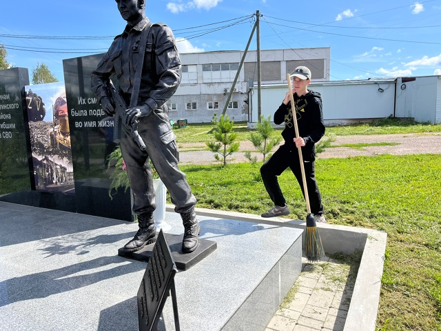 Уборка памятников на 