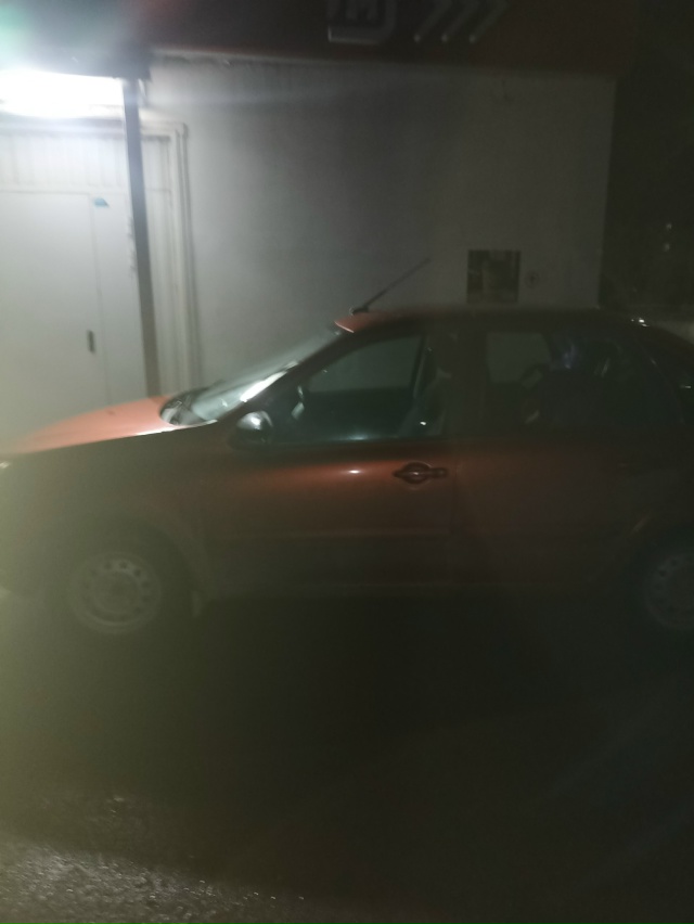 Девушке на машине покинувшей место ДТП у магазина Маг?...