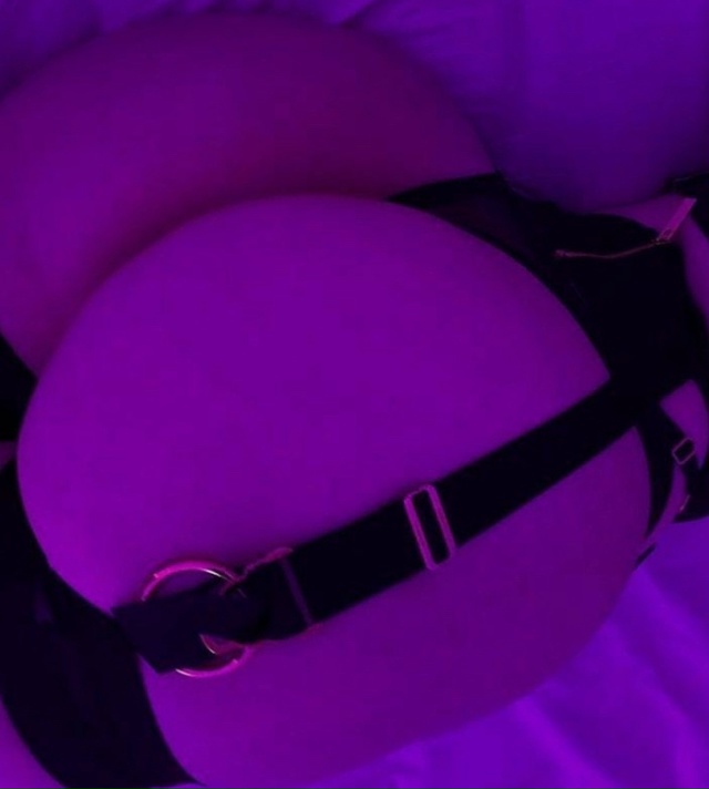 Комната освещена полушариями