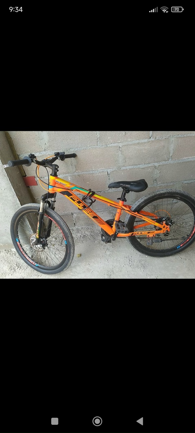 Сегодня ночью из подъезда украли детский велосипед,ул....