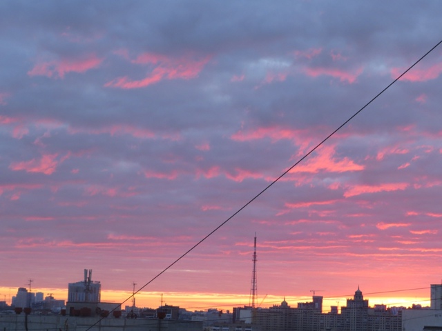 Невероятный рассвет над Екатеринбургом 😍