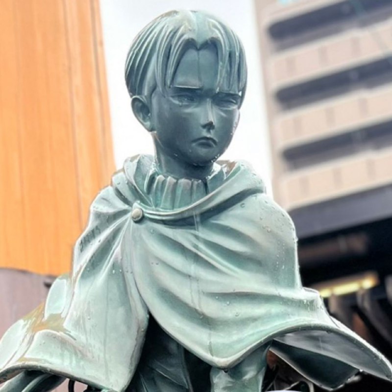 Слезы в тишине
Вирусное фото из города Хита заставило фанатов "Атаки титанов" по всему миру снова п