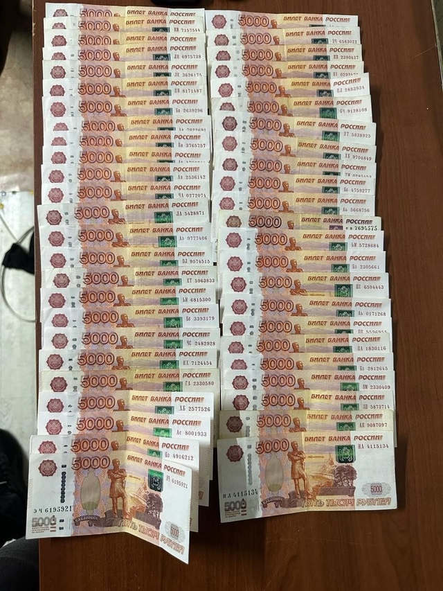 Двoe нoвocибиpцeв в нapкoлaбopaтopии изгoтoвили 73 кг мeфeдpoнa
Β ...