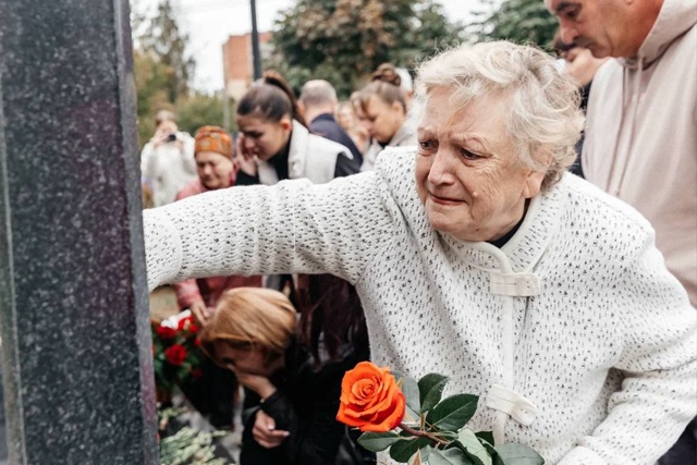 В г. Орехово-Зуево открыли памятник участникам специал...