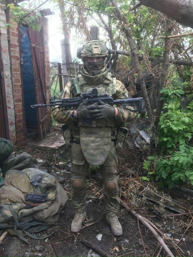 Еб*лась с другим пока муж штурмует Покровск
Пока Влади...