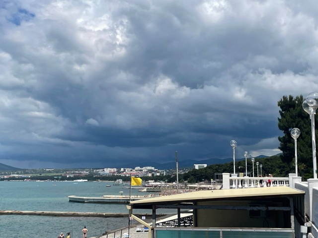 ? Привет Коврову из Геленджика