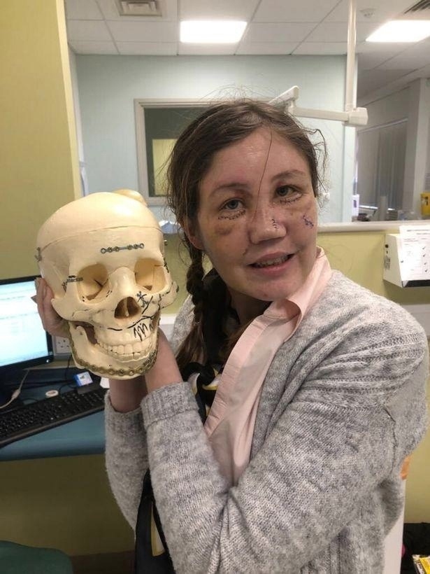 33-летняя служащая Королевского военно-морского флота ?...