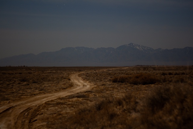Ночь. Палатка. Яркий свет луны ?
Не всегда весной вып...