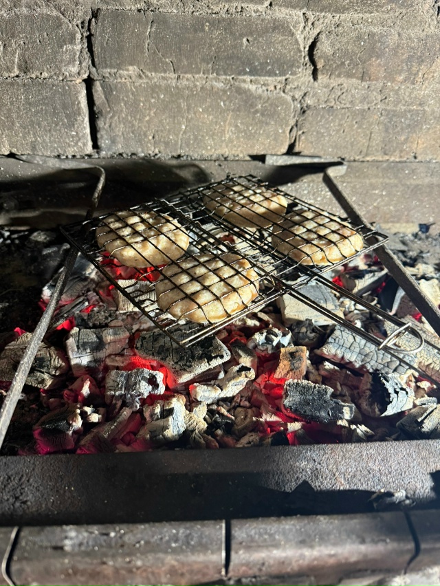 Привет, Волгореченск! 🎄✨
Мы в кафе OASIS уже в полную си...