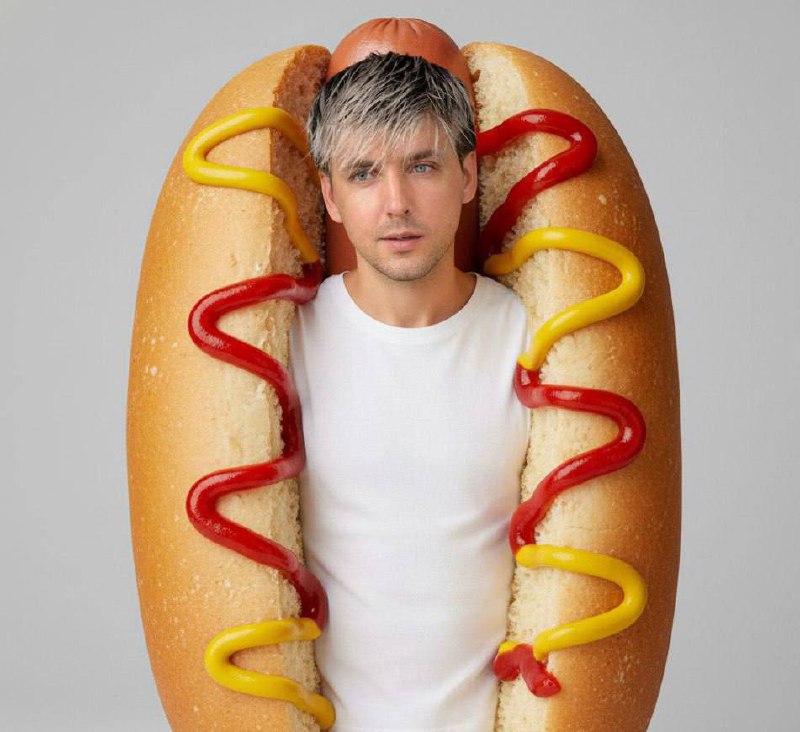 Сегодня, кстати, день сосиски 😂