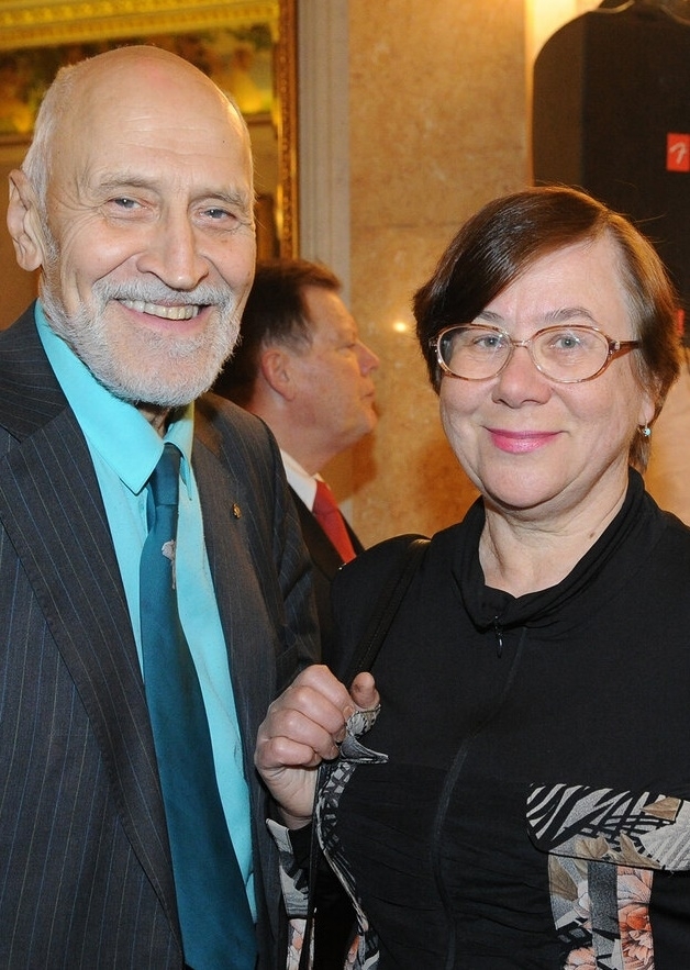 88-летний Николай Дроздов вышел в стадию ремиссии в бор?...