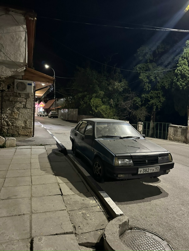 Прошу гос авто инспекцию города Ялты обратить внимани?...