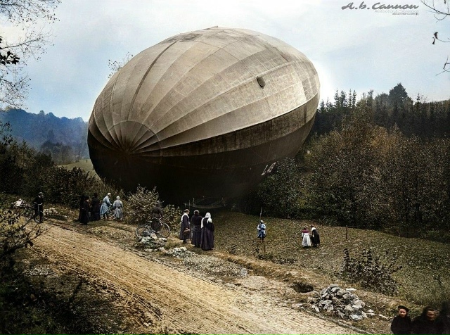 Пaдeние немецкого дирижабля «Граф Цеппелин» в Бурбон-л?...