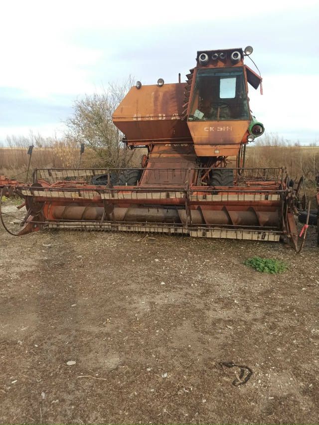 Продаётся комбайн Нива СК-5. Цена договорная.
Тел. +798677620...